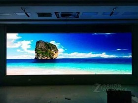 戶外P10單色和P2.5室內LED顯示屏哪個好？晶久源P2.5與科泰P10單色深度對比